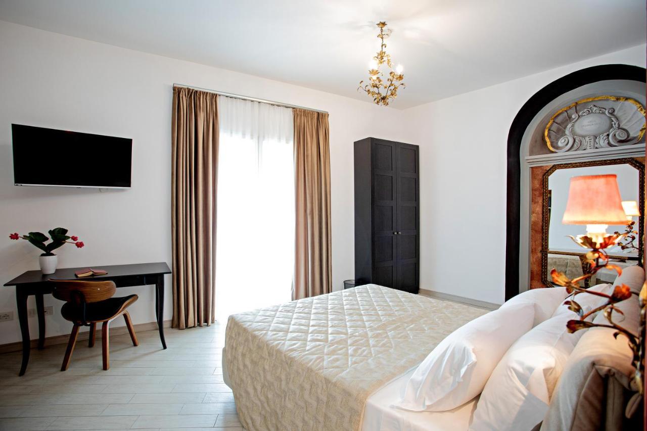 Ludus Rooms Rome Exterior photo